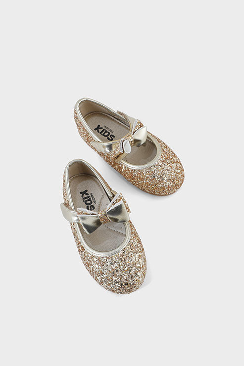 Girls Party Wear Pumps Q10001-Golden